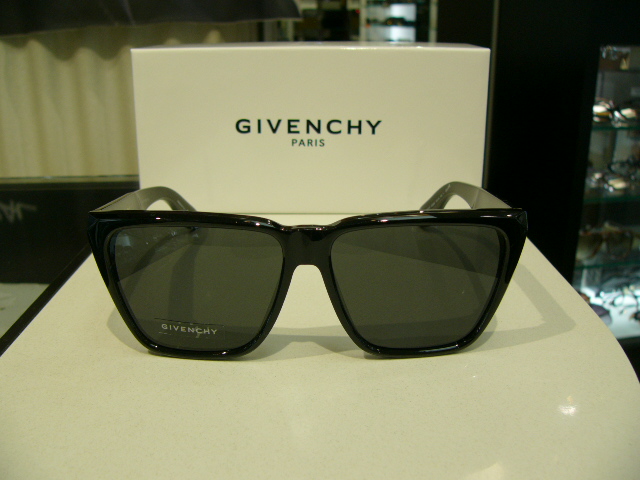 GIVENCHY（ジバンシー）サングラス再入荷！！ | サングラス トムフォード DITA CAZAL オークリー クロムハーツアイウエア