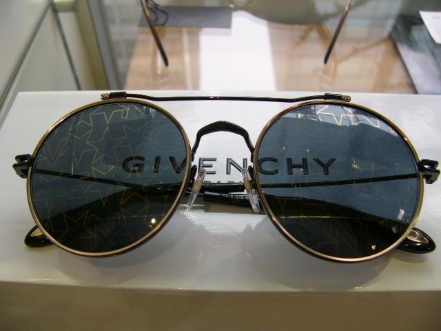 GIVENCHY サングラス